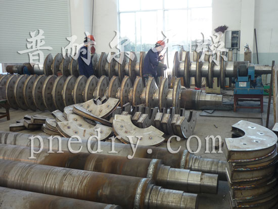  槳葉干燥機(jī)，槳葉軸制作現(xiàn)場